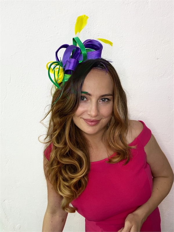 Маленькая атласная шляпка таблетка Кристи. Зеленый+фиолет 4236 - фото 24829