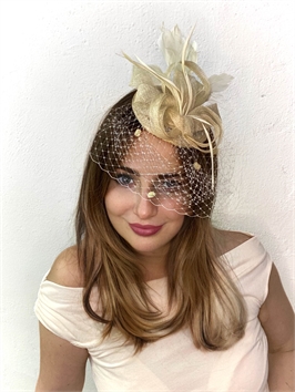 {{productViewItem.photos[photoViewList.activeNavIndex].Alt || productViewItem.photos[photoViewList.activeNavIndex].Description || 'Маленька шляпка таблетка Тринити. Молочный'}}